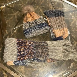 Lane Bryant thick hat and scarf set great quality long length scarf winter set